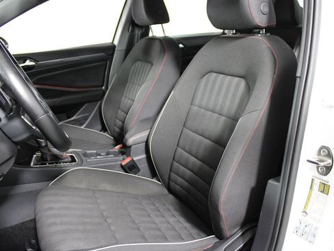 Used 2021 Volkswagen Jetta GLI image 9