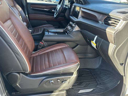 Certified 2023 GMC Yukon XL Denali Ultimate image 13