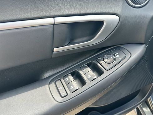 Used 2026 Hyundai Sonata SEL FWD image 13