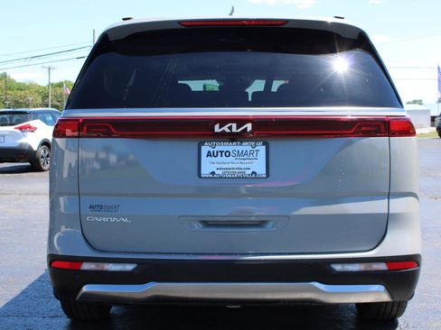 Used 2024 Kia Carnival SX Prestige FWD image 5