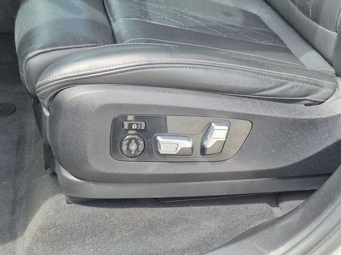 Used 2023 BMW X7 xDrive40i AWD/4WD image 13