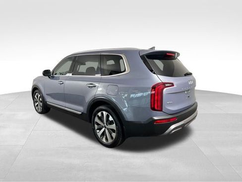 Used 2022 Kia Telluride S AWD/4WD image 3