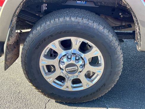 Used 2021 Ford F250 Lariat w/ Lariat Ultimate Package image 20