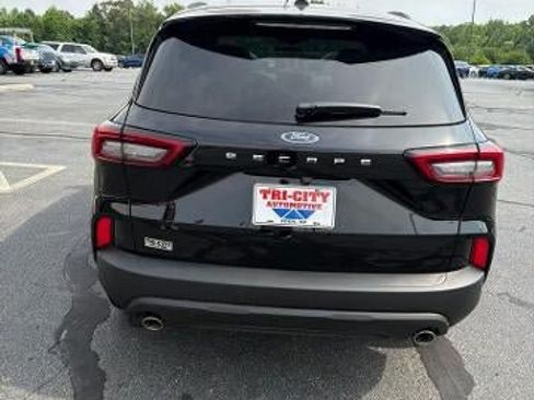 New 2025 Ford Escape ST-Line w/ Cold Weather Package FWD image 6