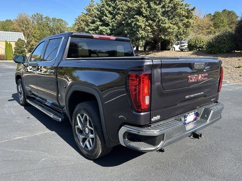 Used 2022 GMC Sierra 1500 SLT image 18