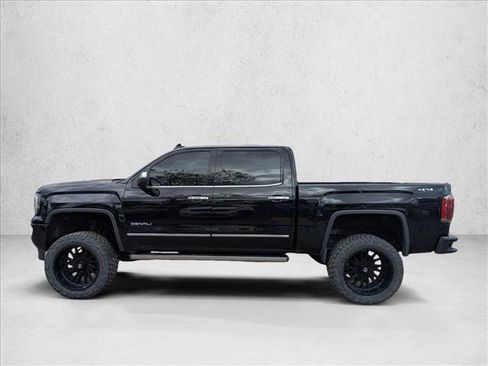 Used 2017 GMC Sierra 1500 Denali w/ Denali Ultimate Package AWD/4WD image 8