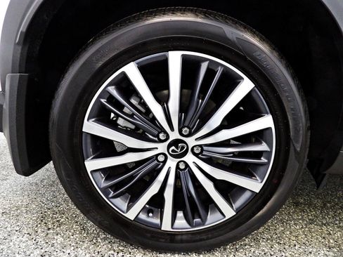Used 2025 INFINITI QX60 Sensory w/ Vision Package AWD/4WD image 23