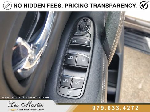 Used 2021 Nissan Armada Platinum w/ Captain's Chairs Package RWD image 20
