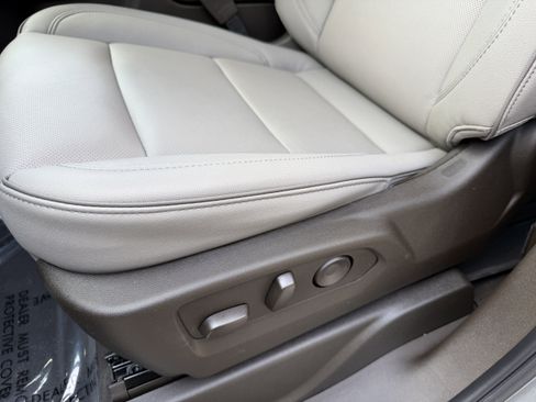 New 2026 GMC Yukon XL Elevation RWD image 17