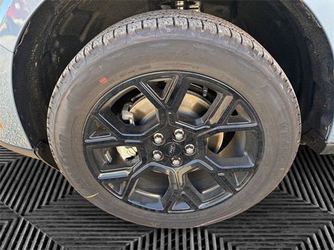 New 2025 Ford Maverick Lariat w/ Black Appearance Package image 14