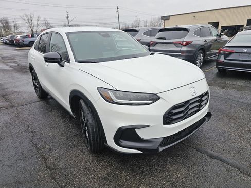 Used 2024 Honda HR-V Sport image 4