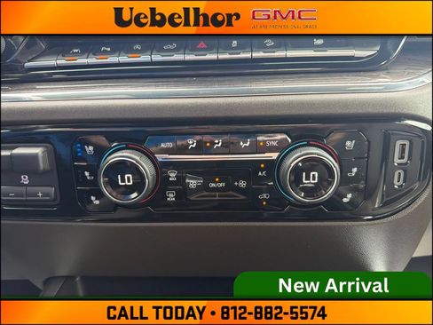 Used 2023 Chevrolet Silverado 1500 LTZ AWD/4WD image 24