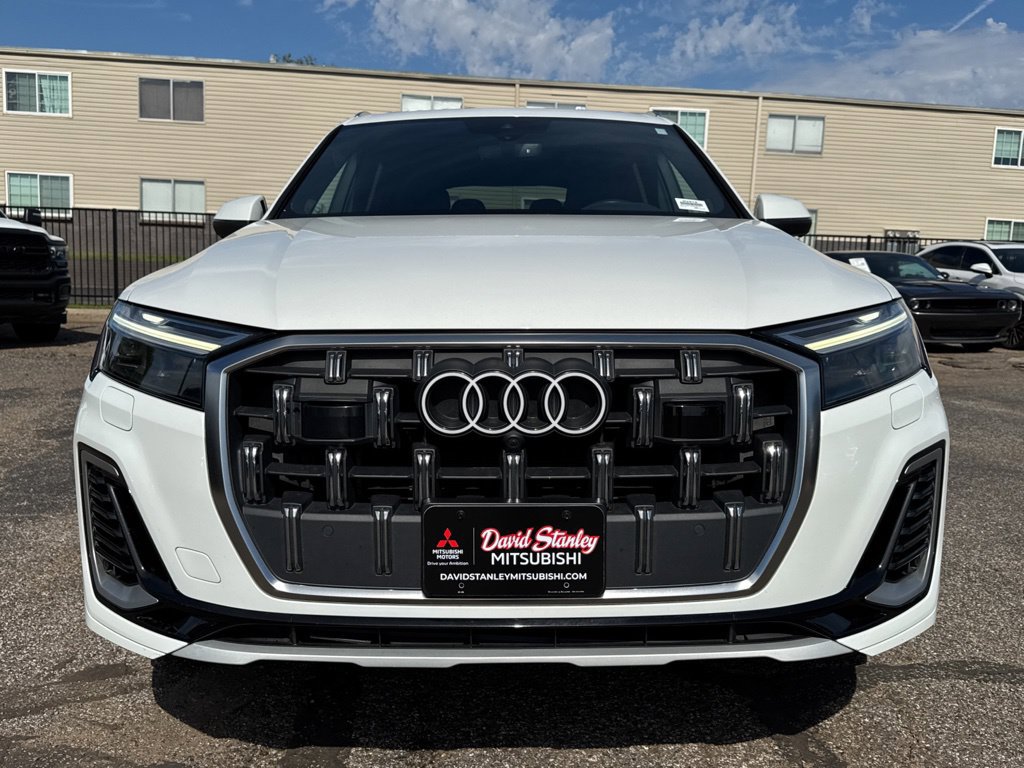 Used 2025 Audi Q7 3.0T Premium Plus AWD/4WD image 2