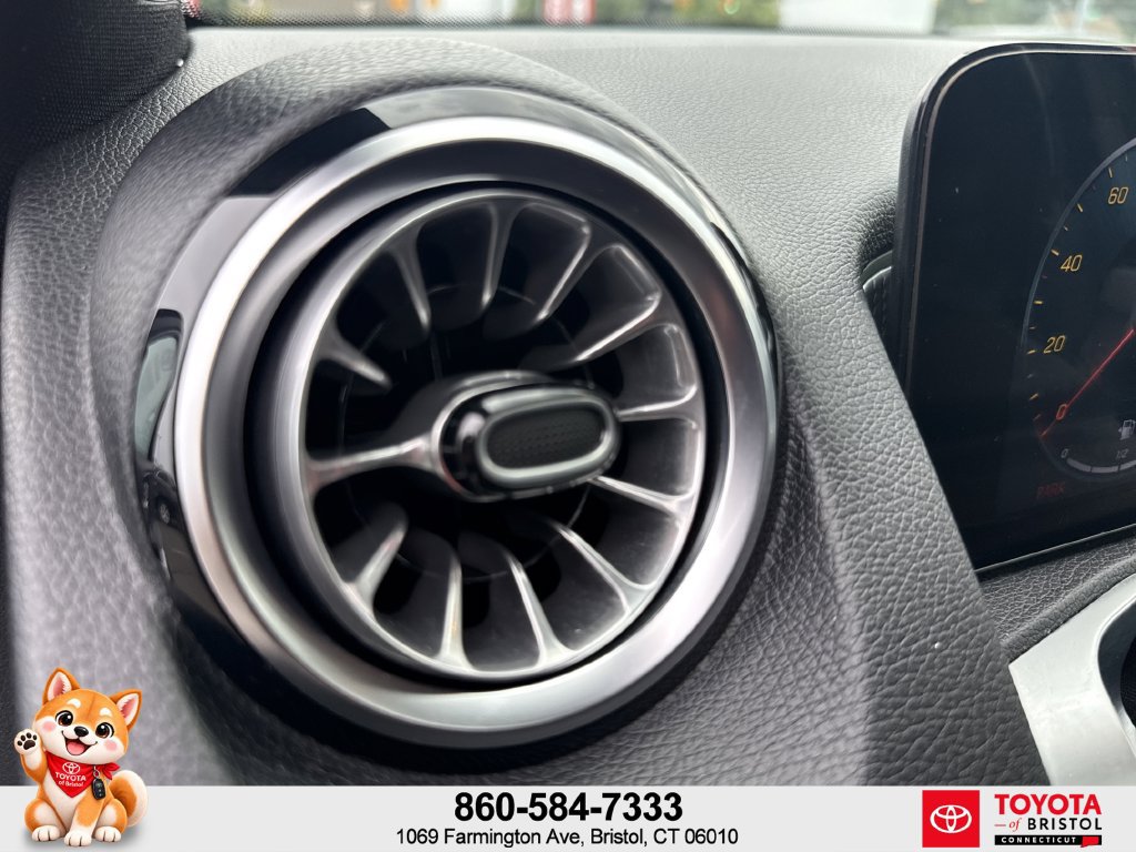 Used 2022 Mercedes-Benz GLB 250 image 15