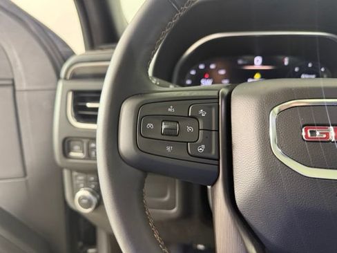 Used 2023 GMC Yukon AT4 w/ AT4 Premium Package AWD/4WD image 27
