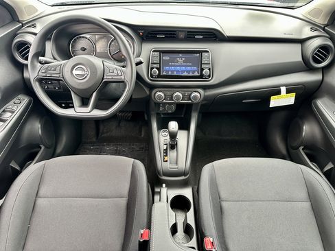 Used 2025 Nissan Kicks Play S w/ Interior Electronics Package image 17