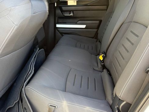 Certified 2024 Toyota Tacoma TRD Off-Road AWD/4WD image 30