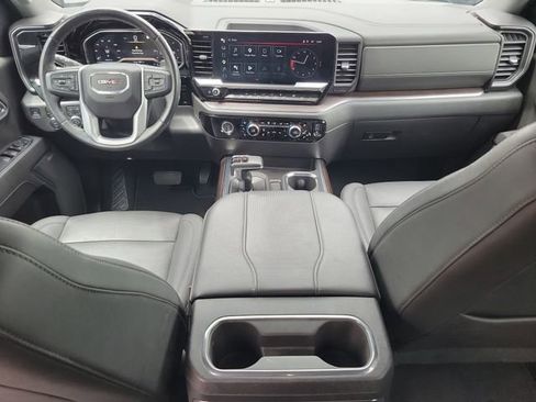 Used 2023 GMC Sierra 1500 SLT w/ SLT Premium Package AWD/4WD image 6