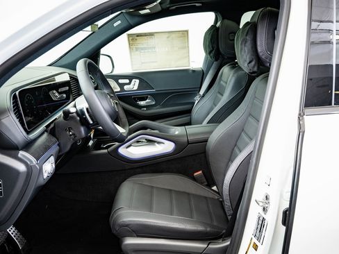 New 2026 Mercedes-Benz GLS 450 4MATIC image 21