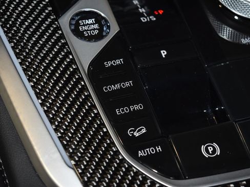 Certified 2025 BMW X5 M60i AWD/4WD image 17