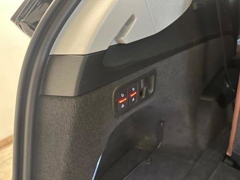 Used 2023 Audi Q7 3.0T Premium image 15