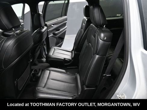 Used 2024 Jeep Grand Cherokee L Limited w/ Luxury Tech Group II image 14