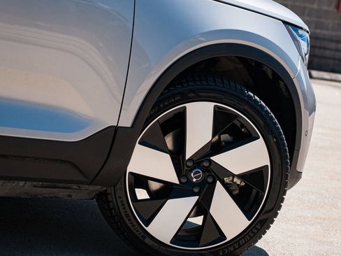 Certified 2023 Volvo XC40 Recharge Ultimate AWD/4WD image 7