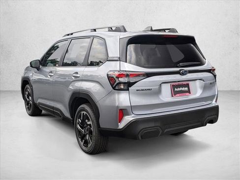 Used 2025 Subaru Forester Limited image 8