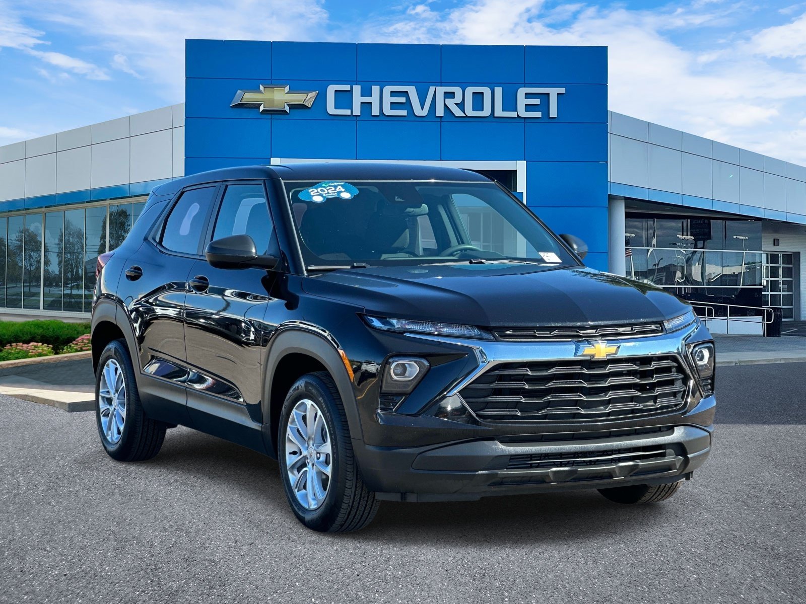 Certified 2024 Chevrolet TrailBlazer LS w/ LS Convenience Package FWD image 1