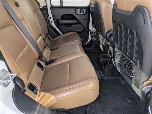 Used 2020 Jeep Gladiator Rubicon image 18