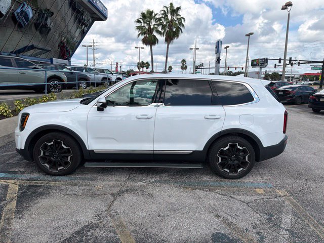 Used 2022 Kia Telluride LX AWD/4WD image 5