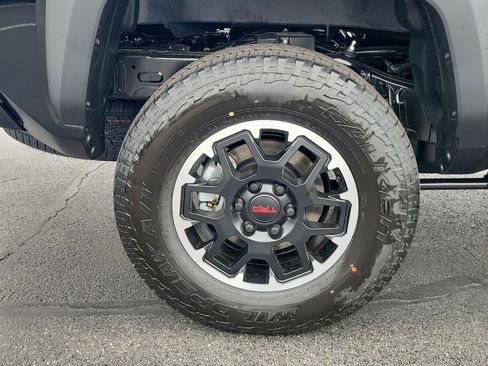 New 2026 Toyota Tacoma TRD Off-Road AWD/4WD image 6