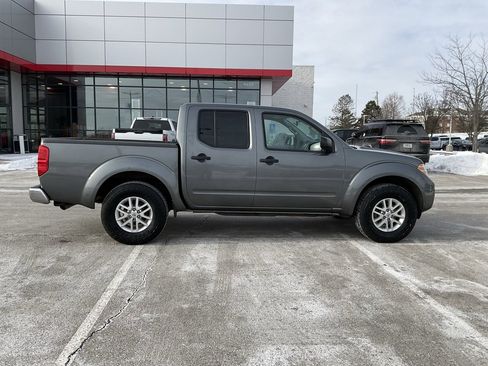 Used 2016 Nissan Frontier SV image 6