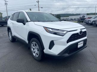 Used 2023 Toyota RAV4 LE AWD/4WD video 1