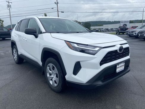 Used 2023 Toyota RAV4 LE AWD/4WD image 1