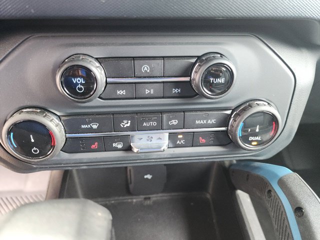 Used 2022 Ford Bronco Outer Banks AWD/4WD image 53