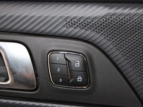 Used 2025 Ford Mustang GT Premium RWD image 33