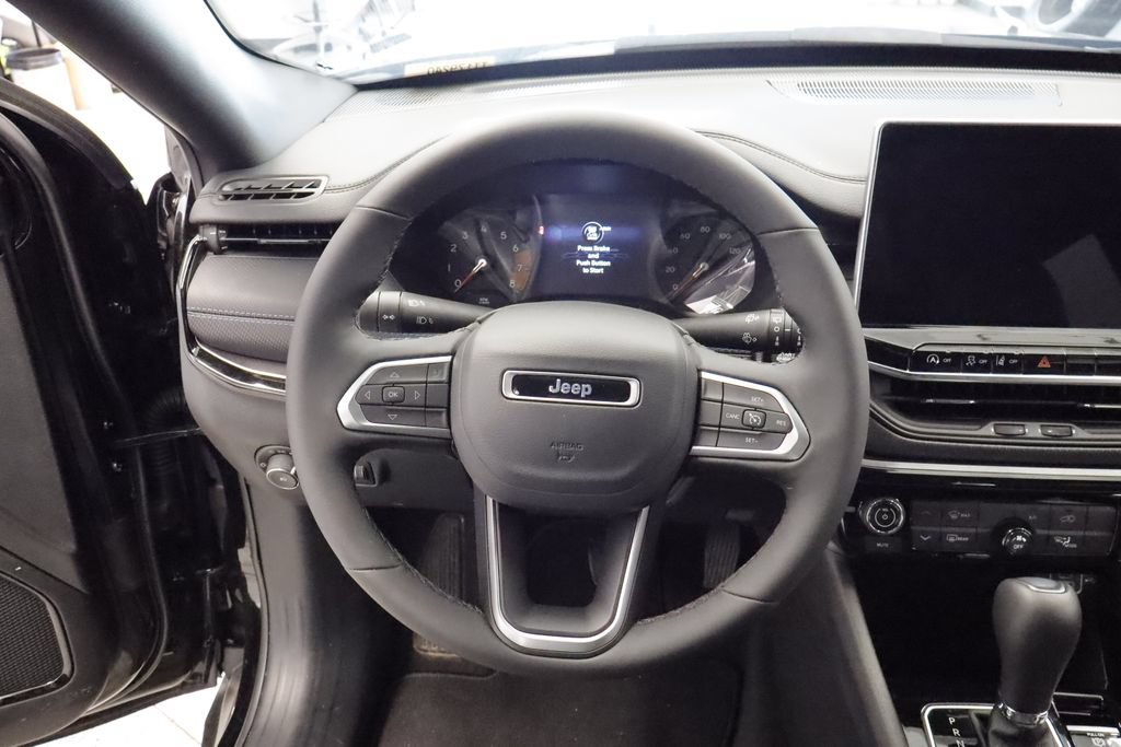 New 2026 Jeep Compass Latitude AWD/4WD image 19
