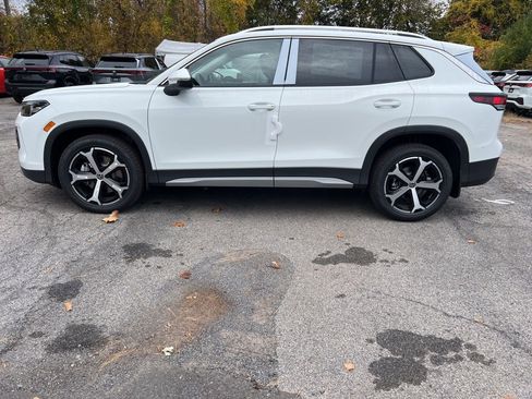 New 2026 Volkswagen Tiguan SE image 15