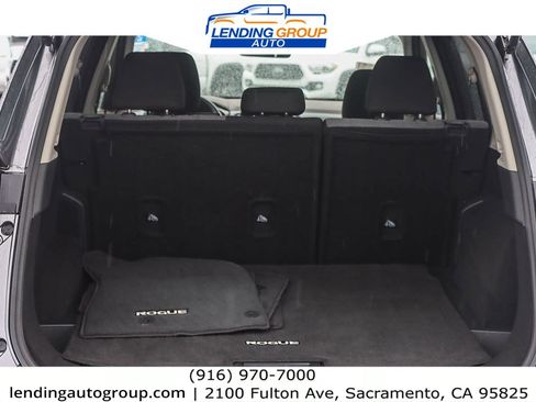 Used 2023 Nissan Rogue SV image 23