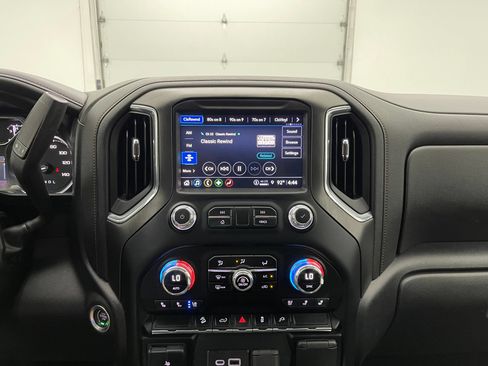 Used 2022 GMC Sierra 2500 AT4 w/ Gooseneck/5TH Wheel Package AWD/4WD image 25