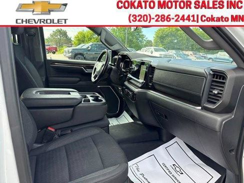 Used 2023 Chevrolet Silverado 1500 LT w/ Z71 Off-Road Package AWD/4WD image 13