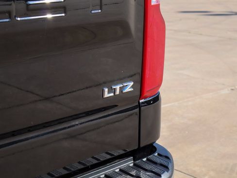 Used 2023 Chevrolet Silverado 1500 LTZ AWD/4WD image 21