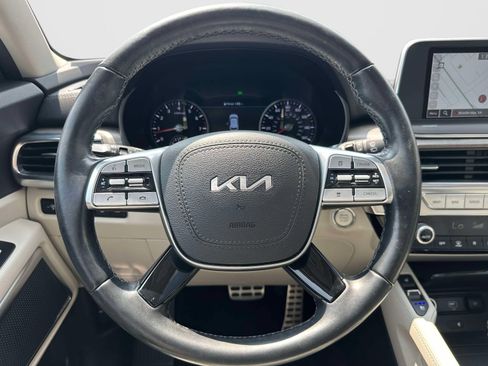 Used 2022 Kia Telluride SX w/ Nightfall Edition Package AWD/4WD image 22