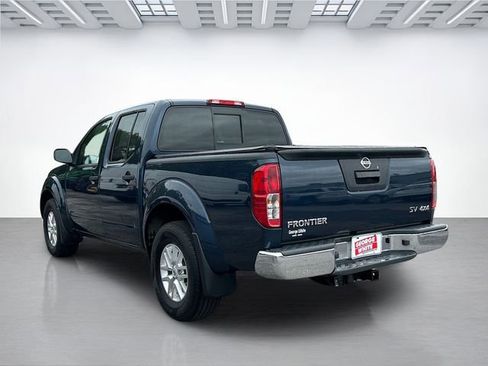 Used 2019 Nissan Frontier SV AWD/4WD image 6