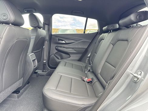 Used 2026 Buick Envista Sport Touring w/ Convenience II Package FWD image 24