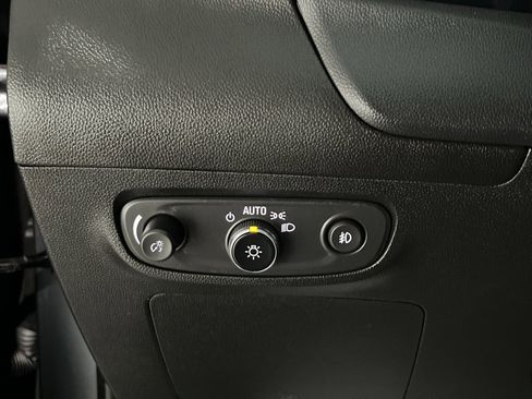 Used 2021 Buick Encore GX Essence w/ Sport Touring Package image 20