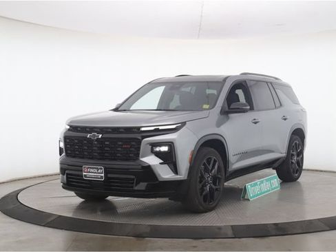 Used 2025 Chevrolet Traverse RS AWD/4WD image 10