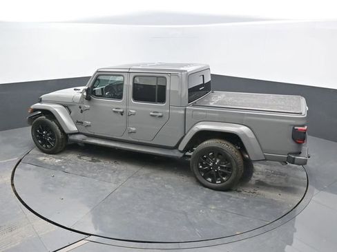 Used 2022 Jeep Gladiator Overland image 45