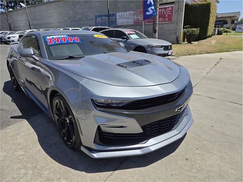 Used 2019 Chevrolet Camaro SS RWD image 3